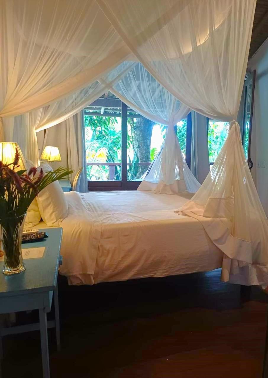 Monkey Casa Hotel Транкозу Екстер'єр фото